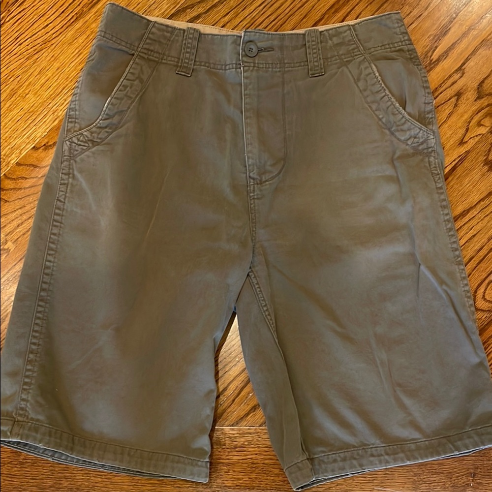 Classic Men's Khaki Utility Shorts